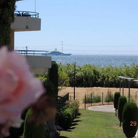 Les Pins Bleus - Antibes Les Pins * Juan-les-Pins
